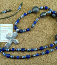 collar largo azul rustico con cruz (Copy)